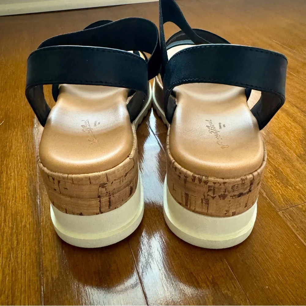 Universal Thread Benni Platform Sandal - Picture 6 of 9